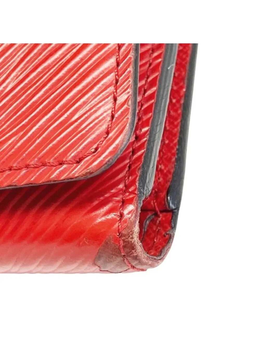Louis Vuitton Portefeuille Twisted Compact Epi Bifold Wallet Leather